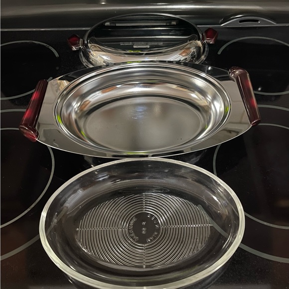 Glo Hill Canada Metal SS Serving Tray With Cherry Red Bakelite Handles - Picture 2 of 16